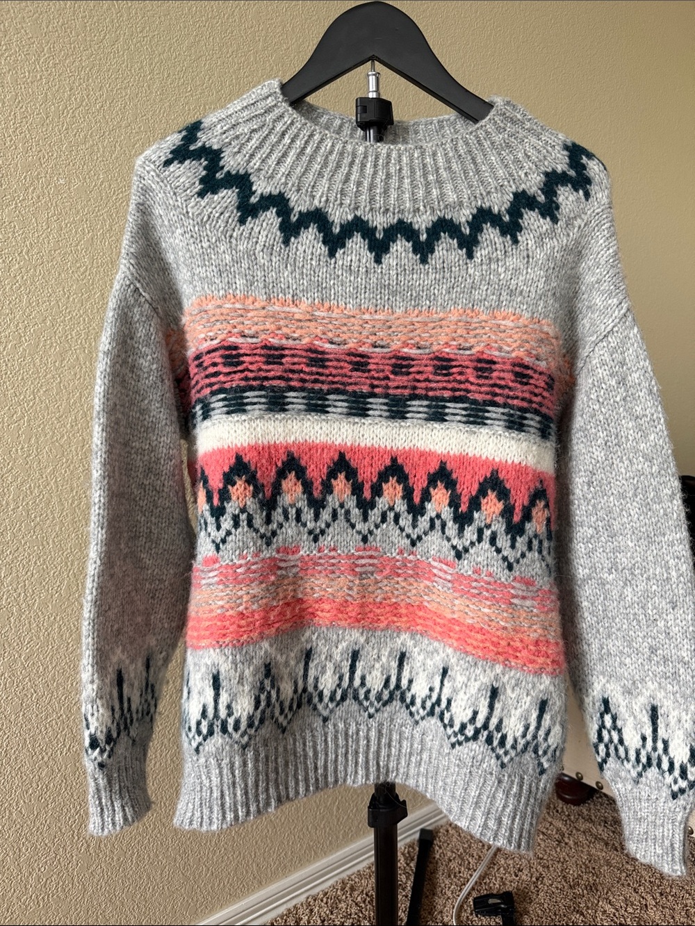 Women's Sundance Soft Alpaca Gray and Coral Fair Isle Crewneck Sweater
